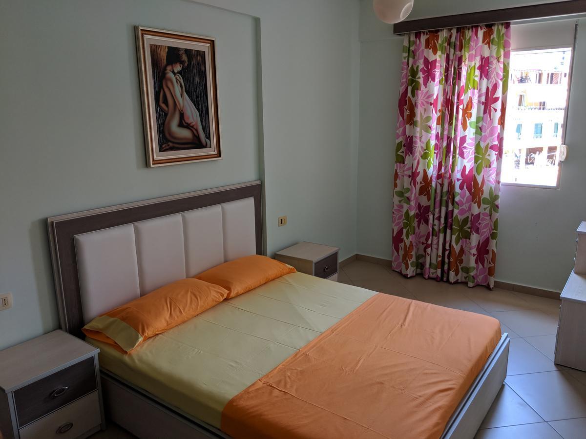 Seafront Apartment Sarandë Eksteriør bilde